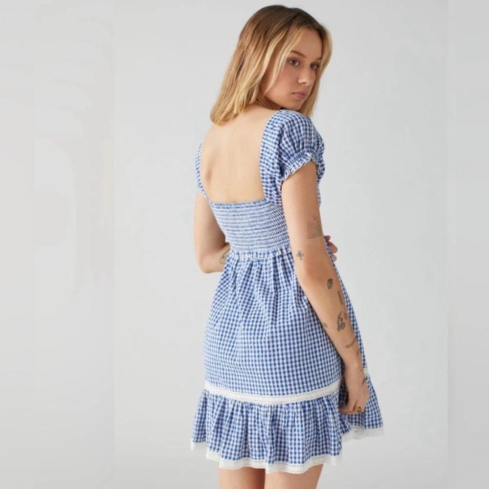 Urban Outfitters Blue Gingham Marseille Smocked Dress - Picture 3 of 12